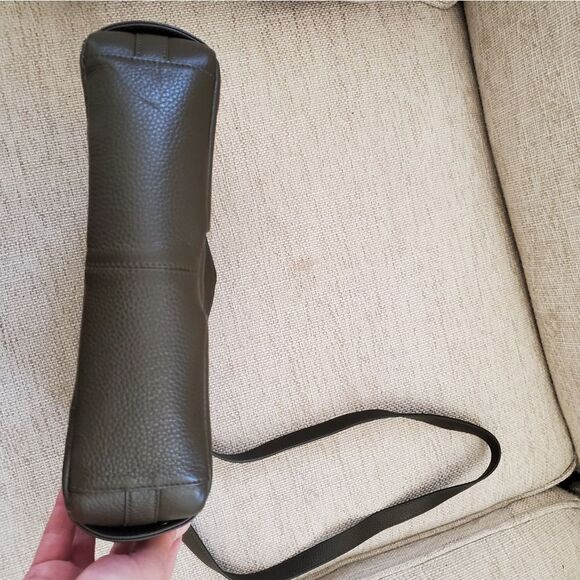 Bodhi Leather Crossbody Bag - Picture 9 of 15